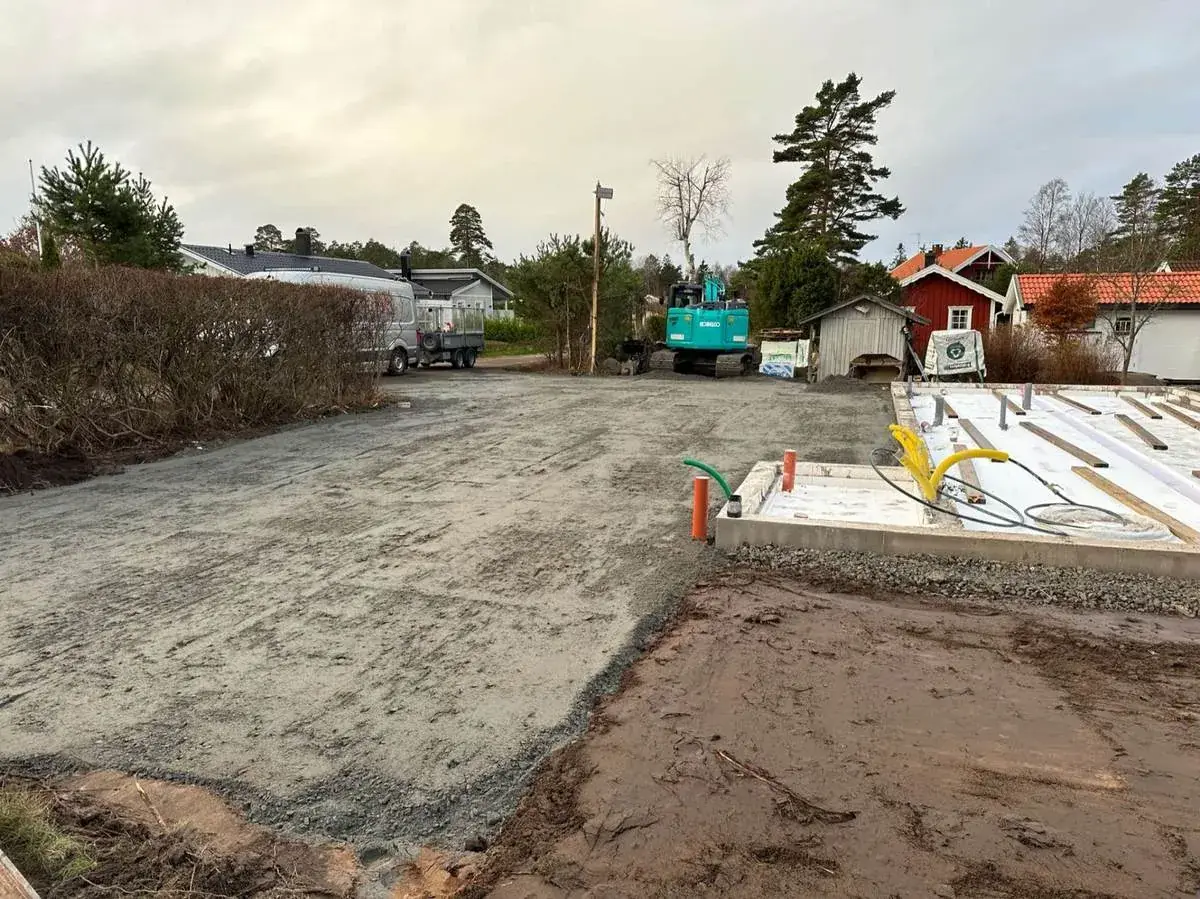Markarbete och anläggning hos Gundersen Entreprenad i Strömstad